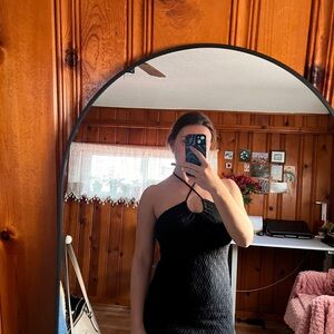 Black Sleeveless Halter Bodycon Dress